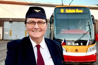 Překvapivá slova kolegyně agresivního řidiče tramvaje. Cestující to nemají co zveřejňovat, zlobí se Brokešová – eXtra.cz